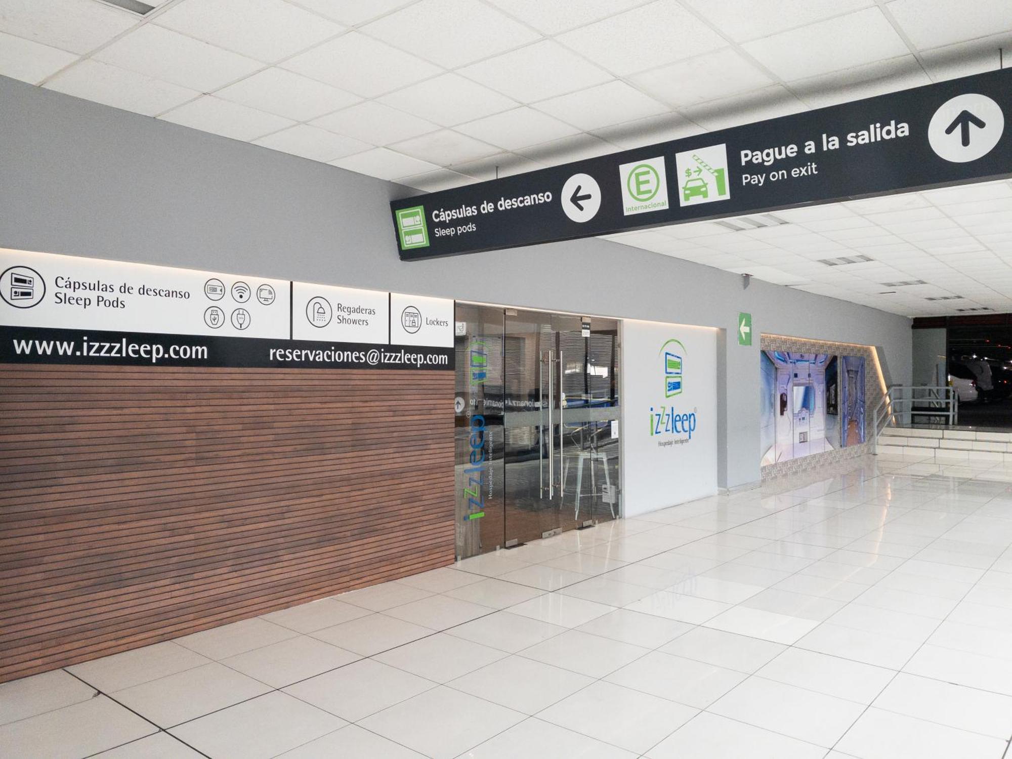Hôtel Izzzleep Aeropuerto Terminal 1 à Mexico Extérieur photo